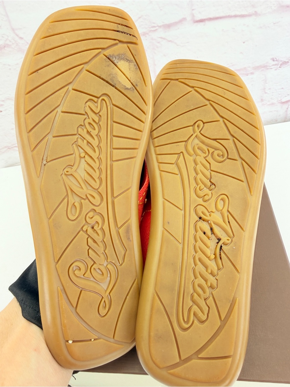 Louis Vuitton Sunny Red Studded Thong Sandals 38 - Picture 10 of 10